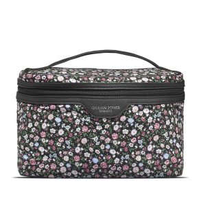 Gillian Jones Toilettaske Blomster med sort bundfarve, sm� farverige blomster, sort lynl�s og b�reh�ndtag