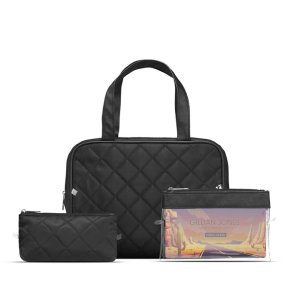 Gillian Jones Secrets 3-delt toilettaskes�t i sort quilt med stor toilettaske, transparent kosmetikpung og lille makeuppung