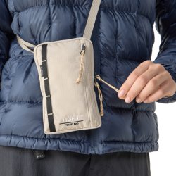 Hagl�fs Tight Pocket Bag beige crossover med praktiske lynl�slommer