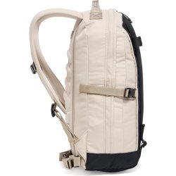 Hagl�fs Tight Medium Rygs�k True Black/Chalk Beige 