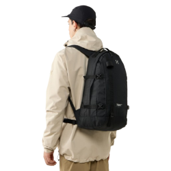 Hagl�fs Tight Large Rygs�k True Black