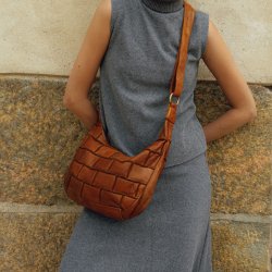 RE:DESIGNED Margo Small  Skuldertaske Tan