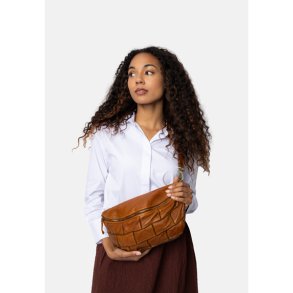 RE:DESIGNED Margo Bumbag Tan