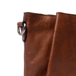 RE:DESIGNED  Nisa Small Skuldertaske Walnut