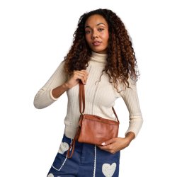 RE:DESIGNED Ola Clutch Walnut