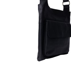 RE:DESIGNED Sara Big Skuldertaske Sort