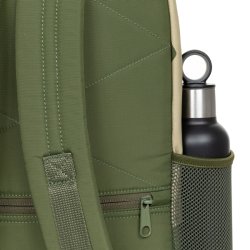 Eastpak Padded Double camo med sidelomme og drikkedunk