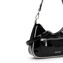 Emily & Noha Skuldertaske Sort Lak