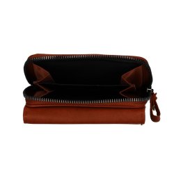 Enrico Benetti Zo Damepung Rd