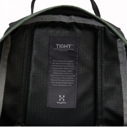 Hagl�fs Tight X-Small Rygs�k True Black/Fjell Green 3381534JA005