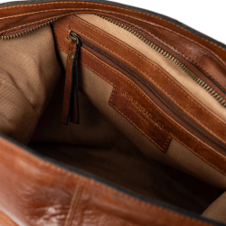 RE:DESIGNED Luzia Big Skuldertaske Walnut