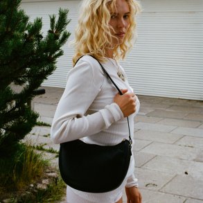 ADAX Nora Larissa Skuldertaske Sort