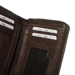 Pia Ries Aska Damepung Brun