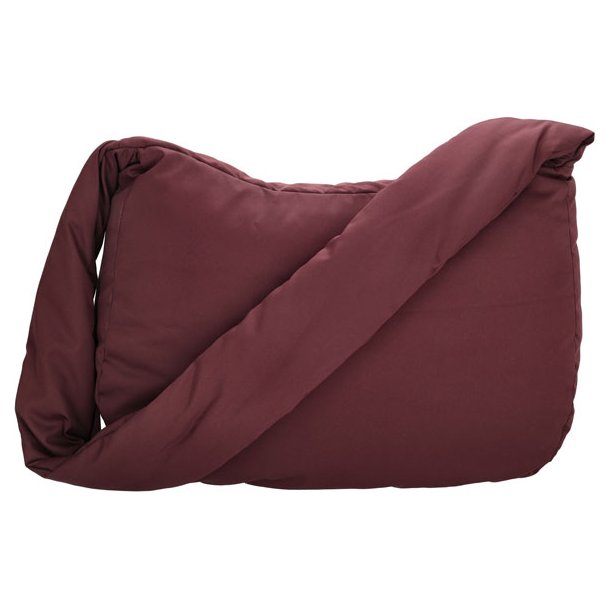 “Beagles Calvia skuldertaske i bordeaux 24489007 – bld puffy taske set forfra”