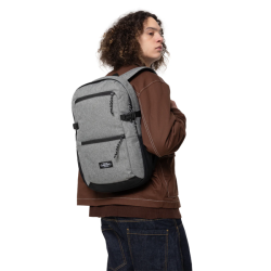 Eastpak Floid Pro rygs�k Sunday Grey b�ret p� ryg af model