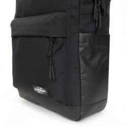 Eastpak Icon Totepack sort set fra siden med frontlomme