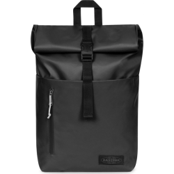 Eastpak Up Roll Tarp sort set forfra som minimalistisk roll-top rygs�k