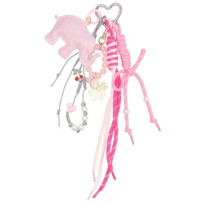 No Label Trendy charm pink med dekorative snore, perler og vedh�ng