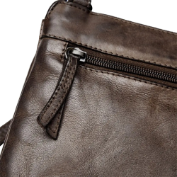 Pia Ries lille crossover i Brun