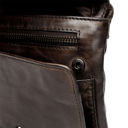 Pia Ries lille crossover i Brun