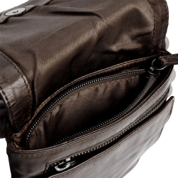 Pia Ries lille crossover i Brun