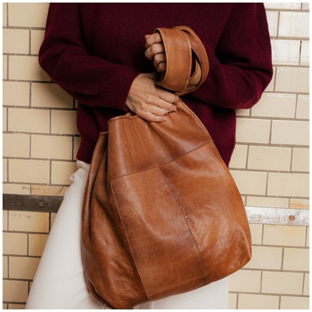 RE:DESIGNED Lyra Urban Walnut 