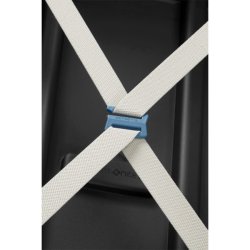 Close-up af krydsremme i Samsonite S'Cure kabinekuffert sort.