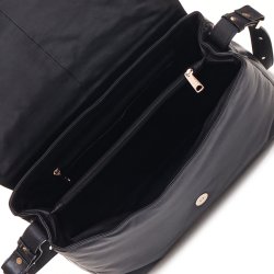 Adax Larissa Riley skuldertaske sort �ben med rummeligt hovedrum