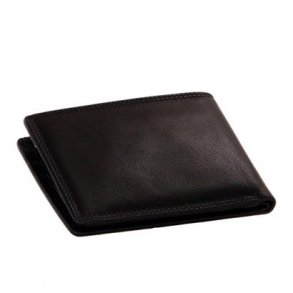 Pia Ries pung til forlommen sort